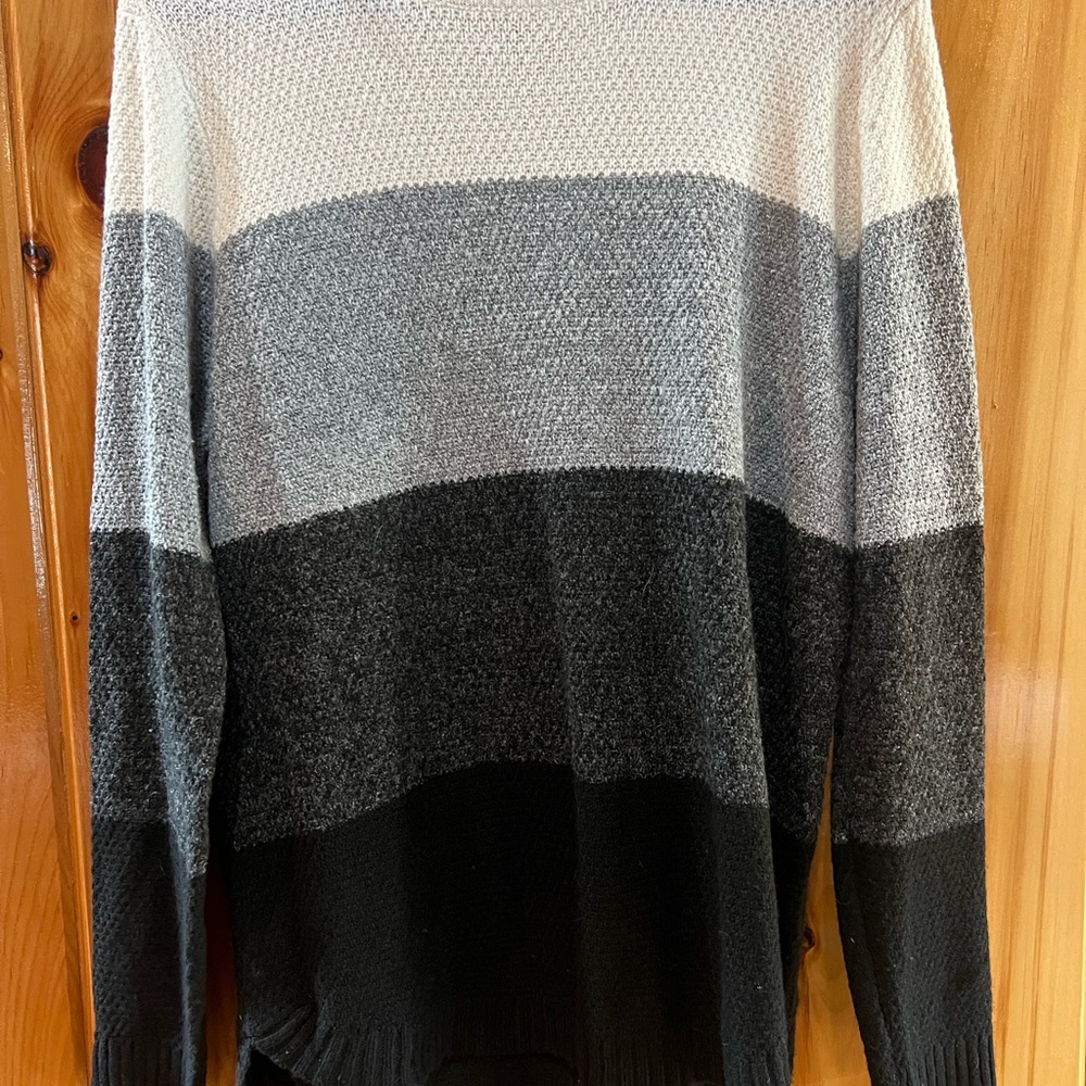 Pink Clover Women’s Crewneck Sweater in Black, Gray & Cream